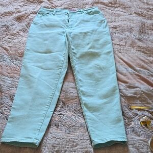 Denim&Co. Light Blue Jeans Size 16